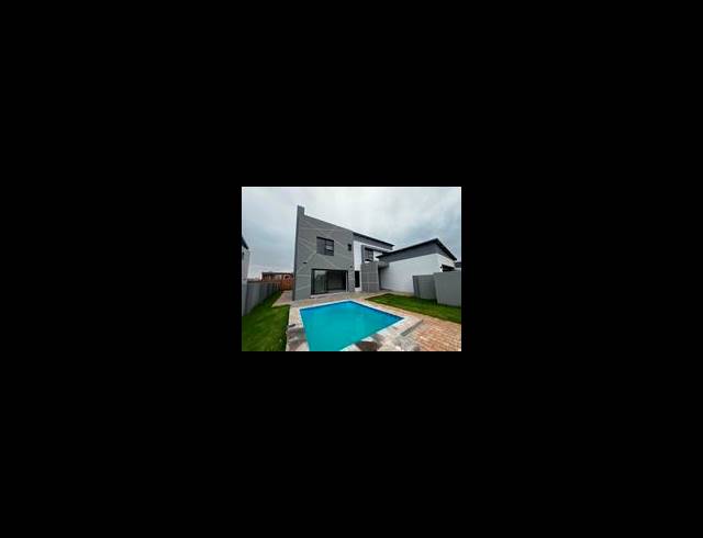 4 BEDROOM HOUSE FOR SALE IN FOUNTAINBROOK ESTATE